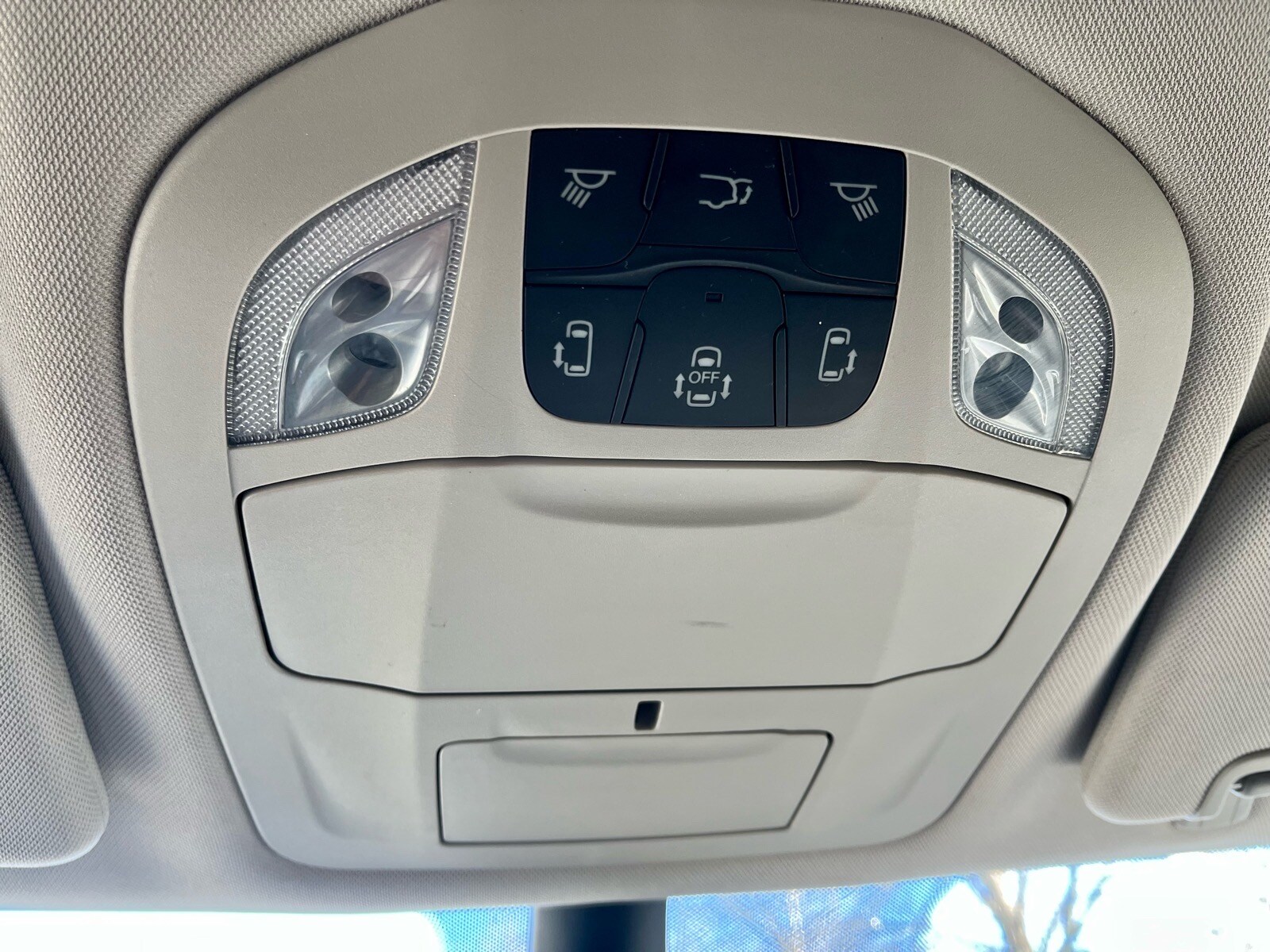 2024 Chrysler Pacifica Touring L - Photo 27