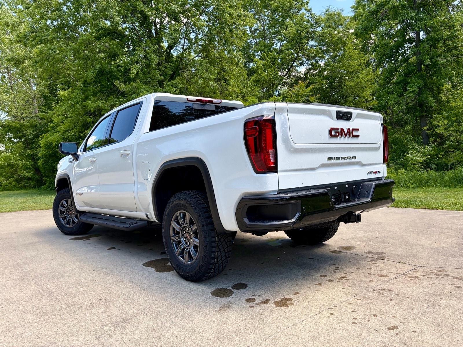 2026 GMC Sierra 1500 AT4X - Photo 8