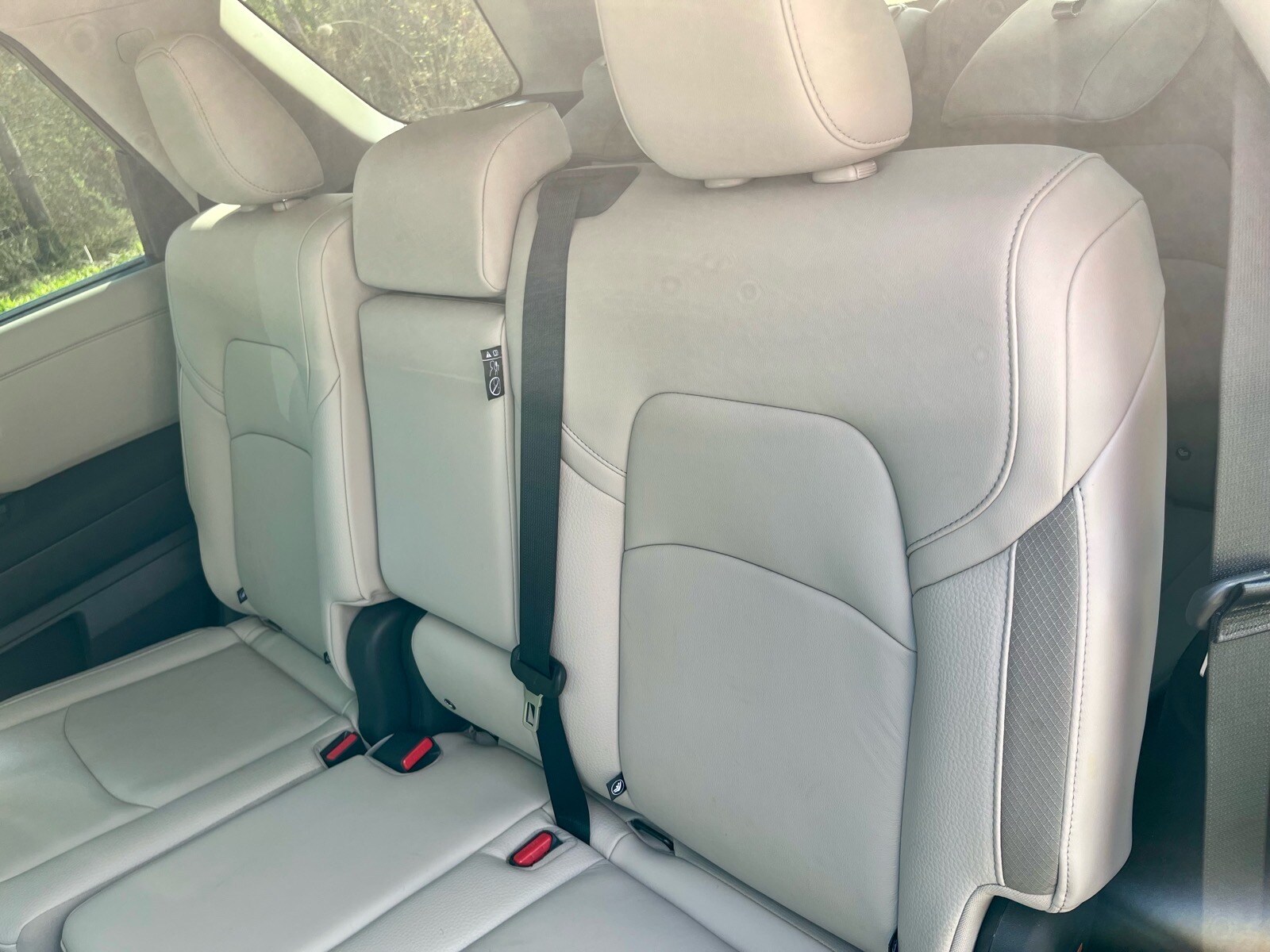 2025 Nissan Pathfinder SL - Photo 17