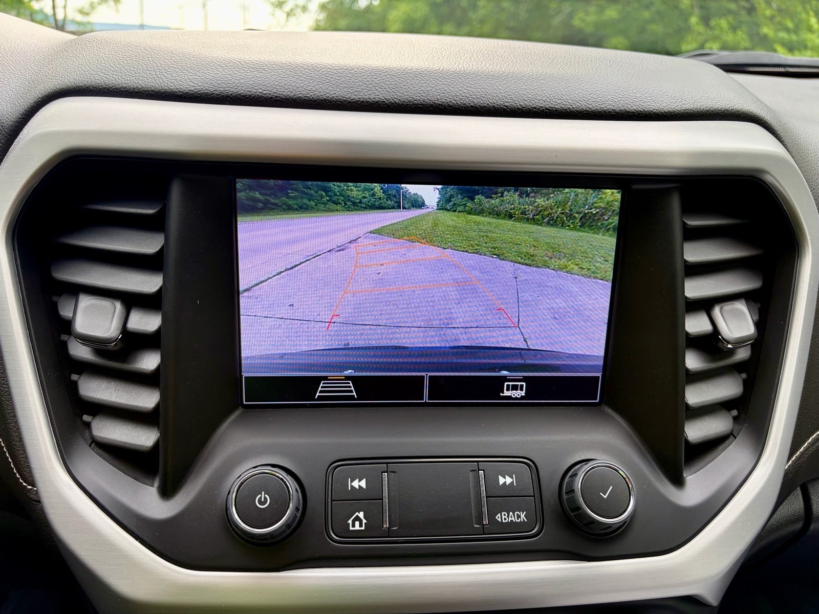 2023 GMC Acadia SLE - Photo 26