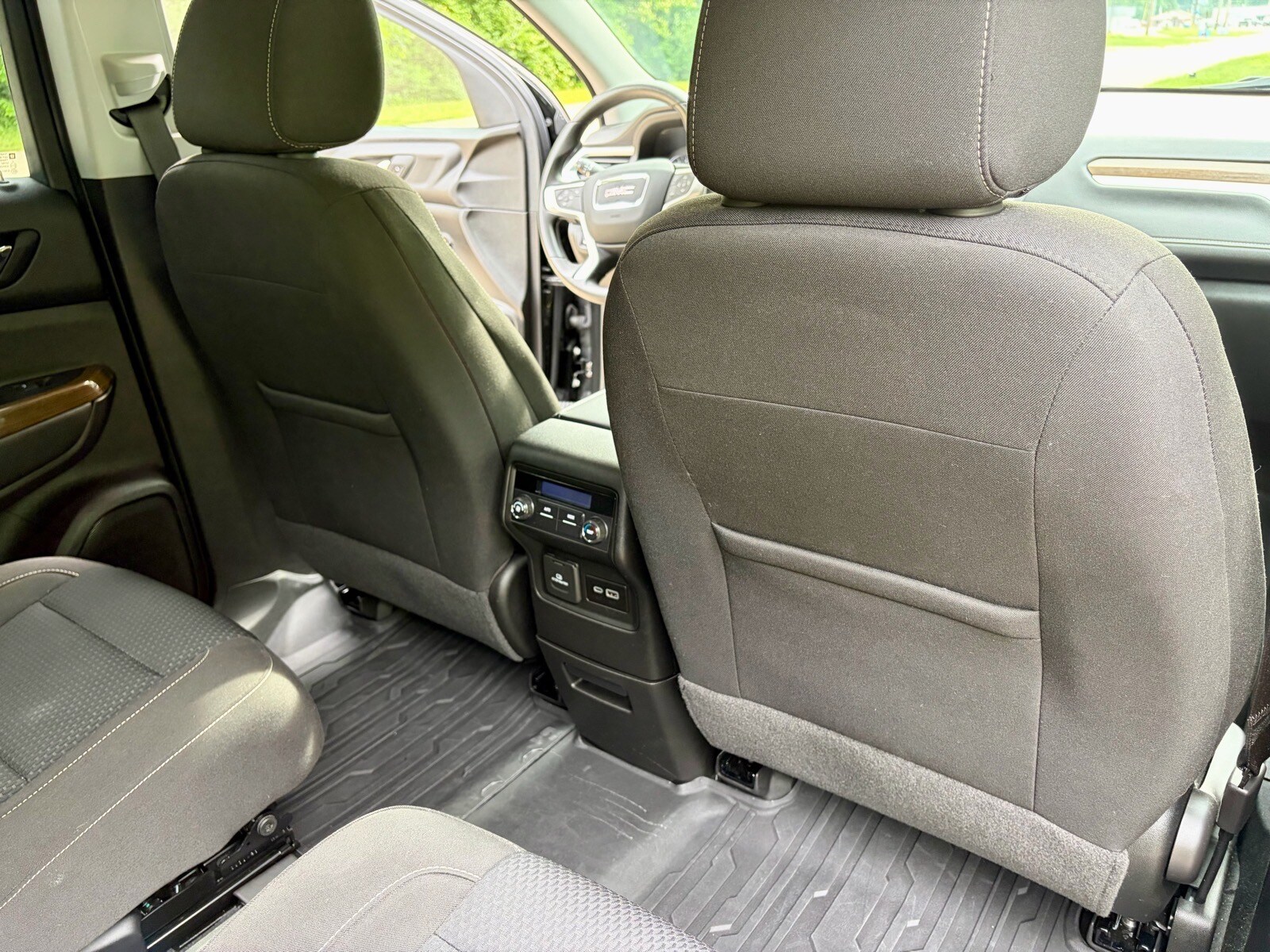 2023 GMC Acadia SLE - Photo 17