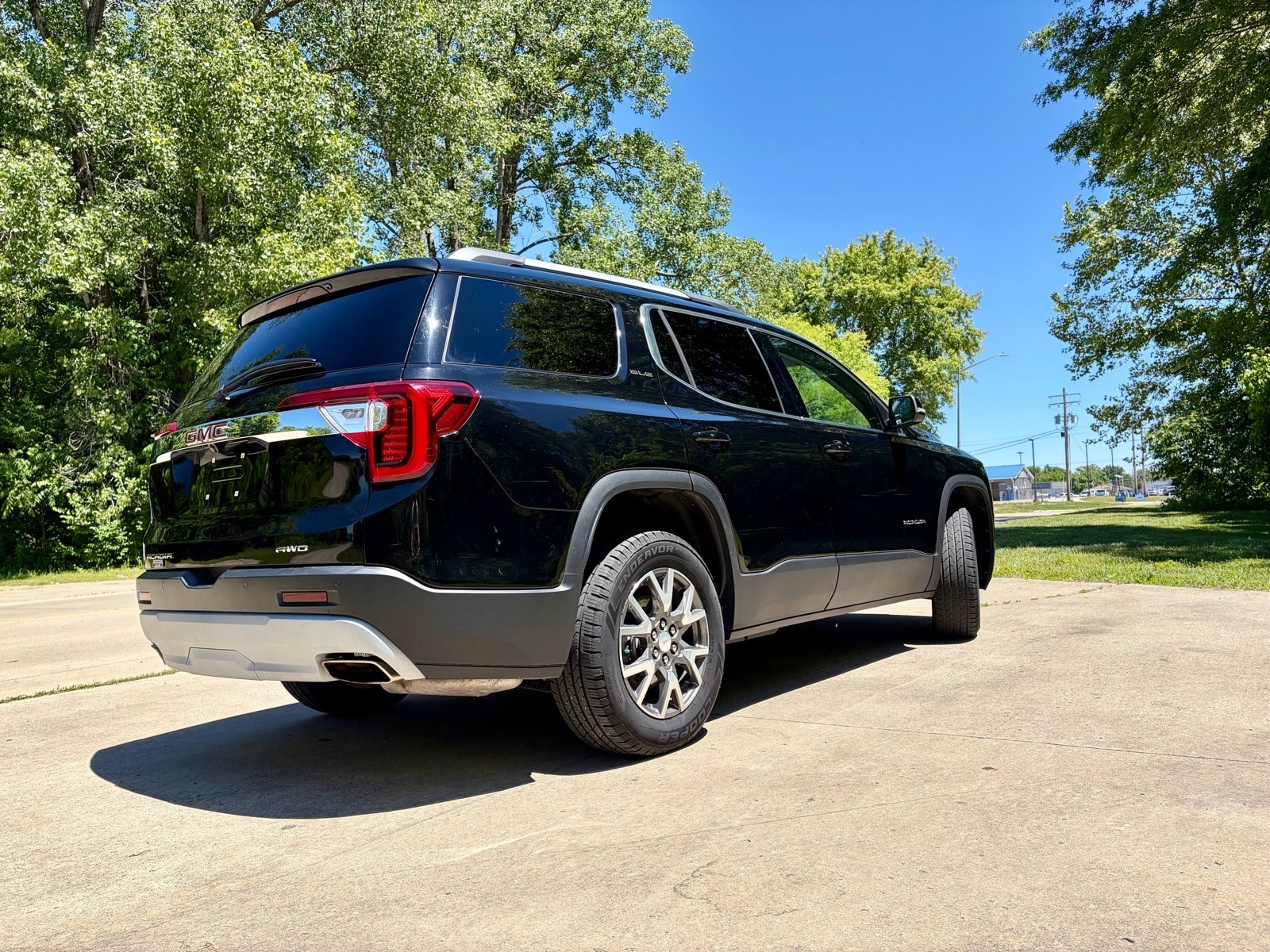 2023 GMC Acadia SLE - Photo 7