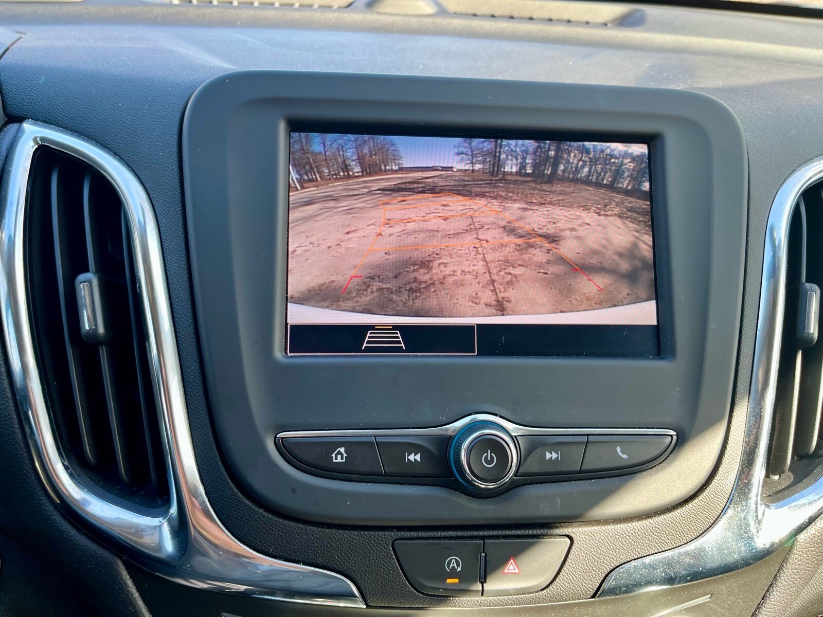 2024 Chevrolet Equinox LT - Photo 21