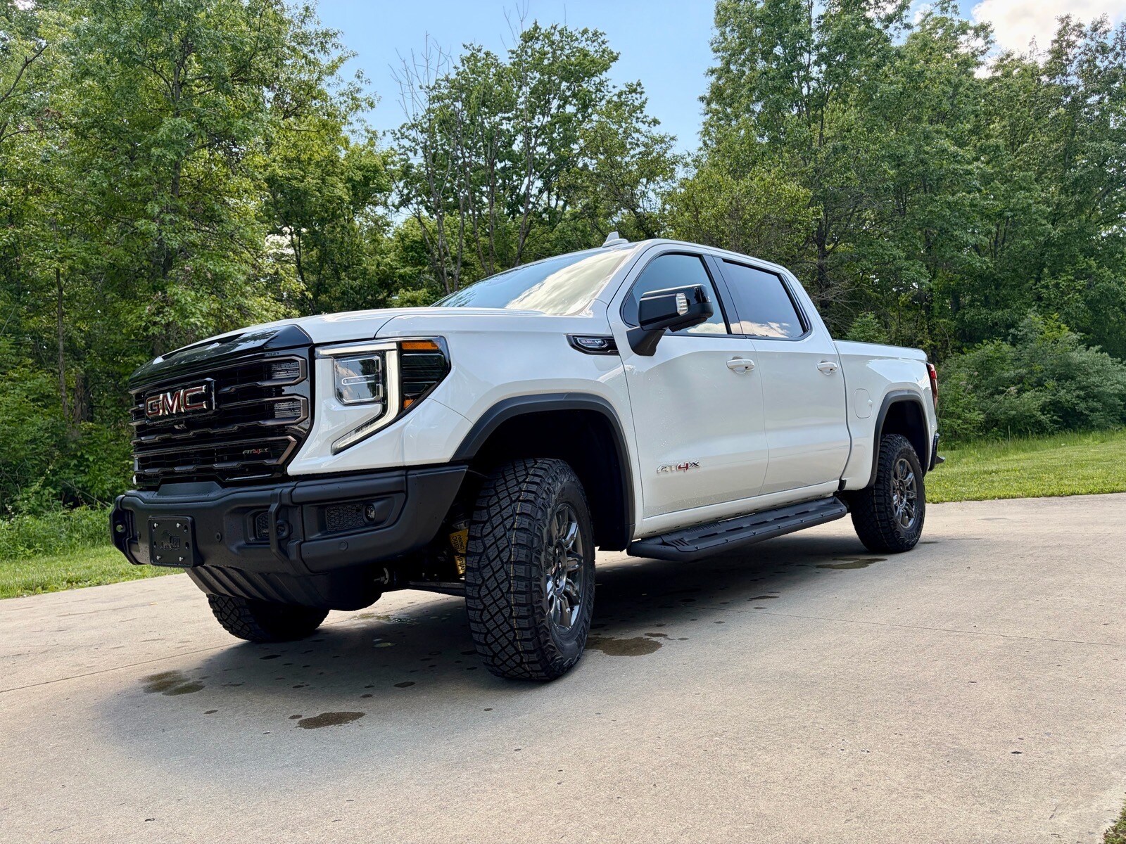 2026 GMC Sierra 1500 AT4X - Photo 6
