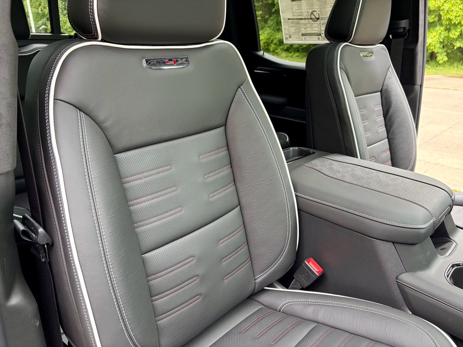 2026 GMC Sierra 1500 AT4X - Photo 24