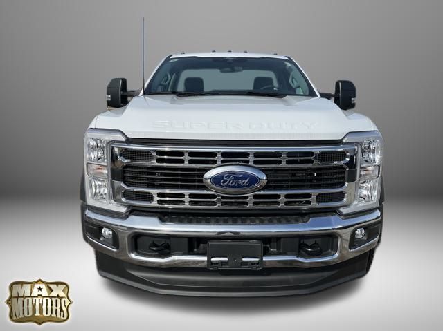 2024 Ford F-550 XL photo 2