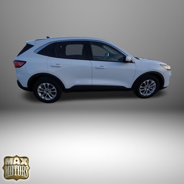 Used 2020 Ford Escape SE with VIN 1FMCU0G61LUB14898 for sale in Kansas City