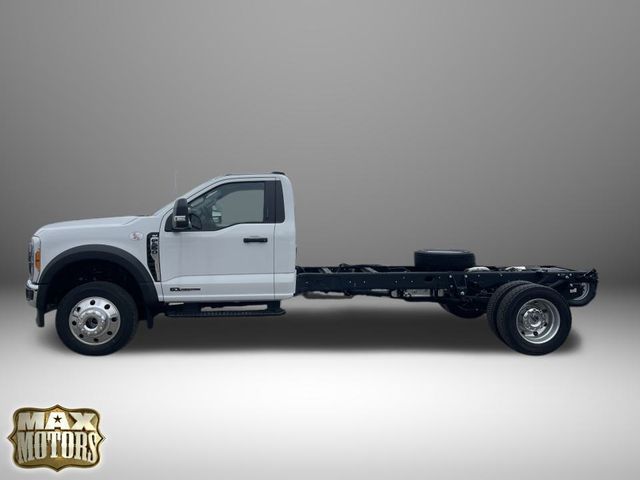 2023 Ford F-550 XLT photo 4