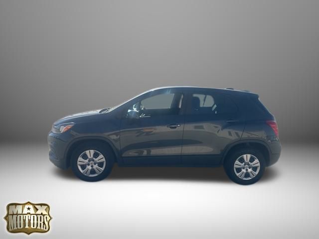 2019 Chevrolet Trax LS photo 4