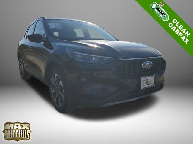 2024 Ford Escape Platinum's photo