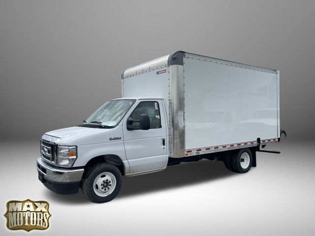 2024 Ford E-350 Base photo 3