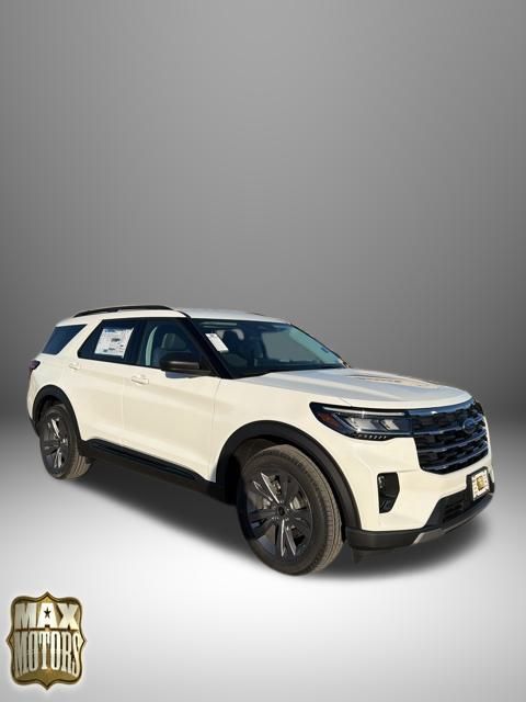 2026 Ford Explorer photo 3