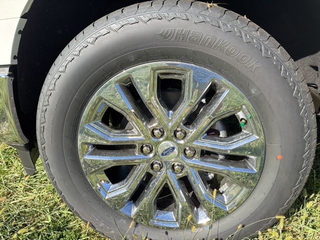 2025 Ford F-150 Lariat photo 4