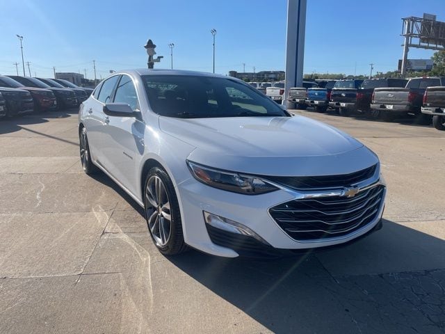 Used 2022 Chevrolet Malibu 1LT with VIN 1G1ZD5ST6NF122018 for sale in Kansas City