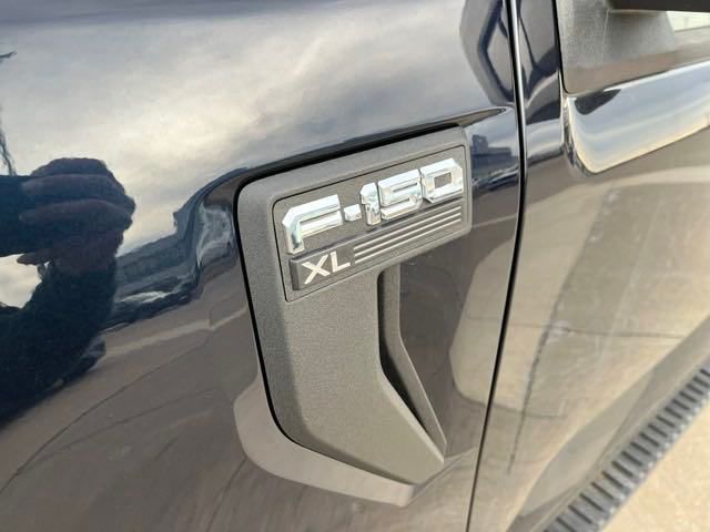 2024 Ford F-150 XL photo 4