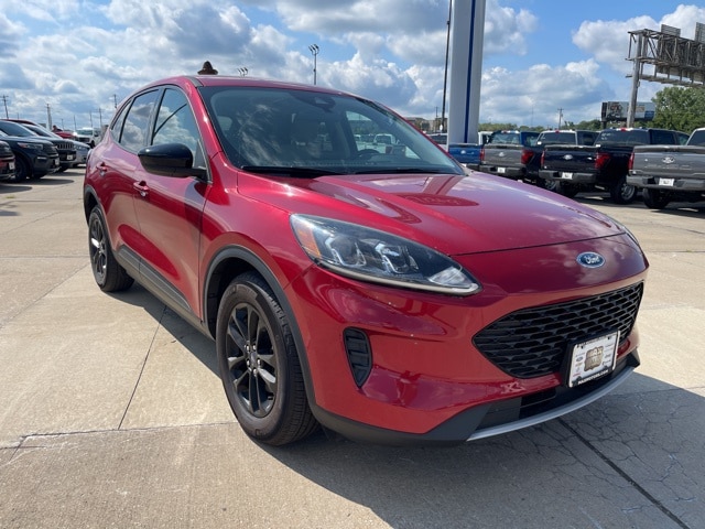 Used 2020 Ford Escape SE with VIN 1FMCU0BZ1LUB13140 for sale in Harrisonville, MO