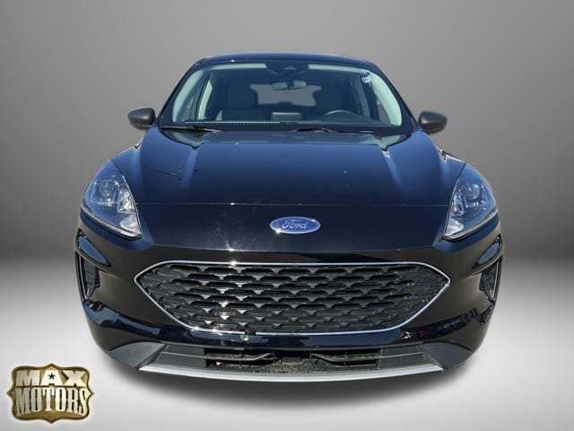Used 2022 Ford Escape SE with VIN 1FMCU9G60NUB70838 for sale in Kansas City
