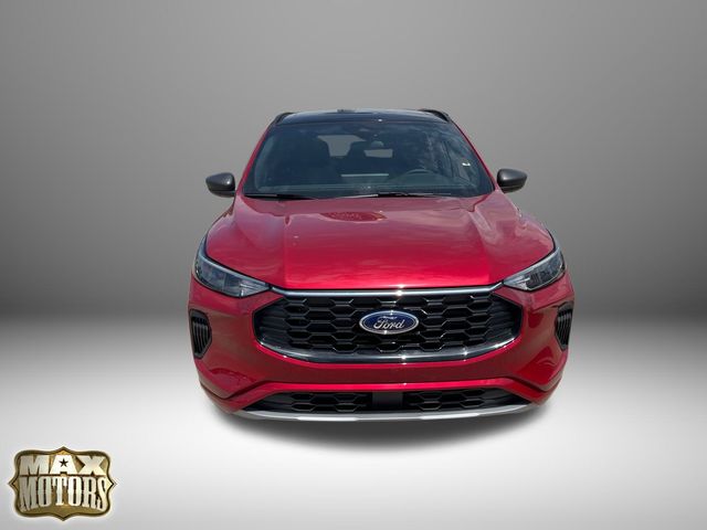 2024 Ford Escape ST-Line photo 2