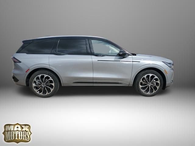 Used 2025 Lincoln Nautilus Reserve with VIN 5LMPJ8KA1SJ891373 for sale in Kansas City