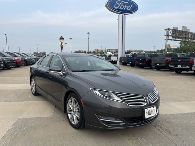 Used 2016 Lincoln MKZ Base with VIN 3LN6L2G92GR605449 for sale in Harrisonville, MO