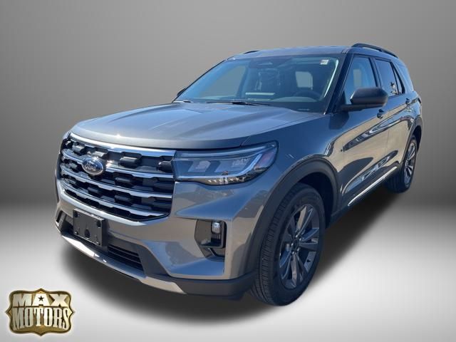 2025 Ford Explorer photo 3