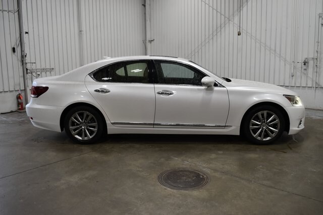 Used 2016 Lexus LS Base with VIN JTHCL5EF5G5026149 for sale in Manhattan, KS