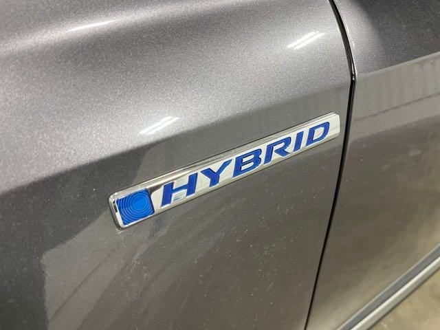 2021 Honda CR-V Hybrid Touring photo 4