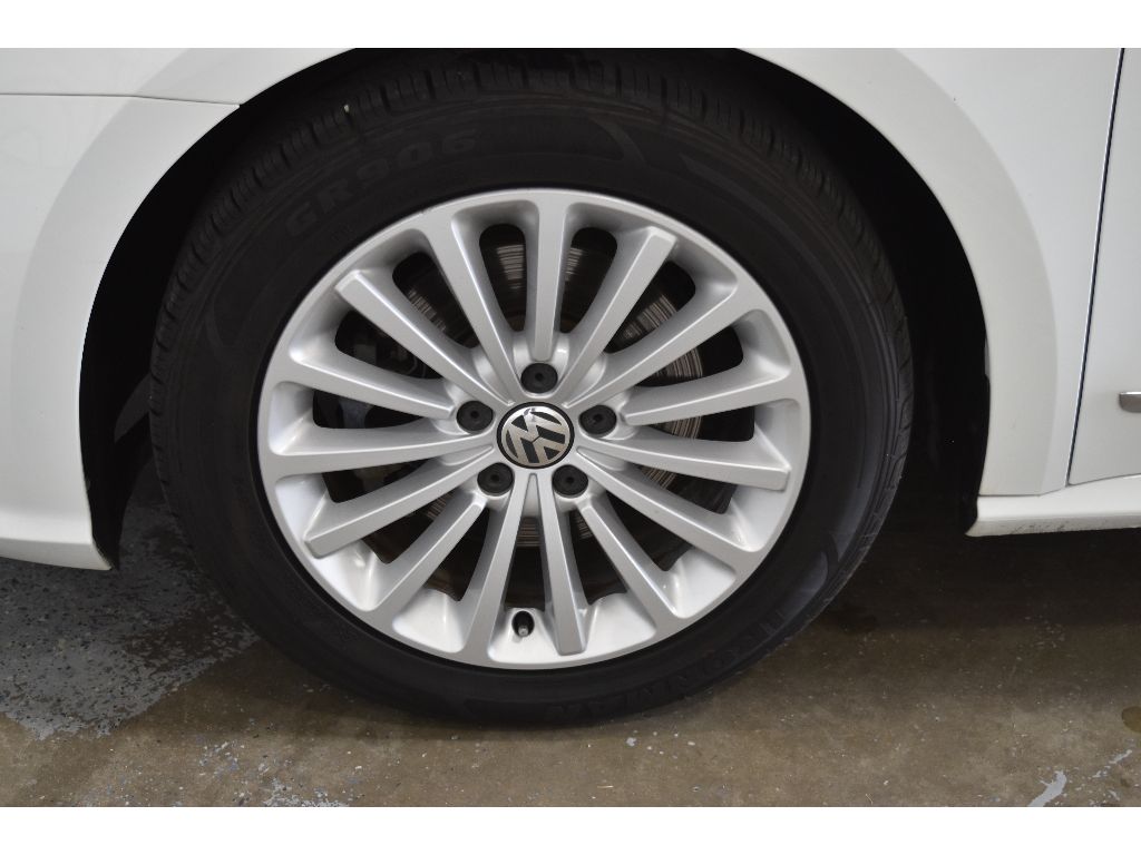 Used 2016 Volkswagen Passat SE with VIN 1VWBT7A33GC027118 for sale in Nevada, MO
