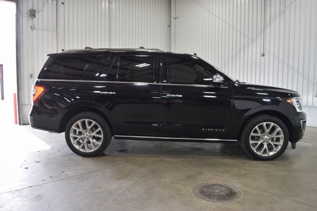 Used 2019 Ford Expedition Platinum with VIN 1FMJU1MT8KEA25040 for sale in Manhattan, KS