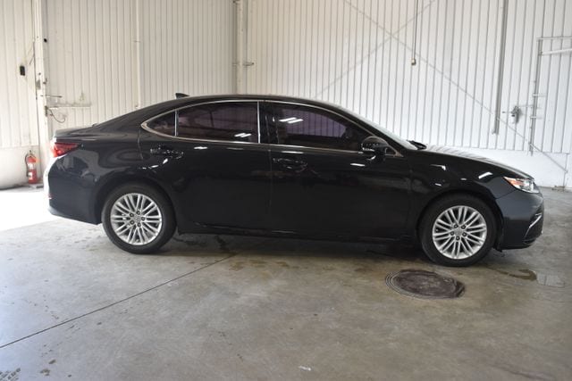 Used 2016 Lexus ES 350 with VIN 58ABK1GG7GU028798 for sale in Manhattan, KS