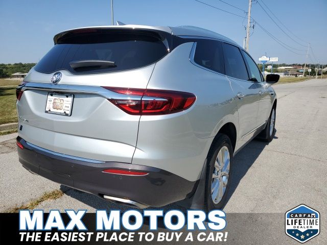 2021 Buick Enclave Essence photo 3