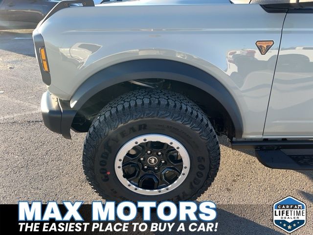 2025 Ford Bronco Badlands photo 3