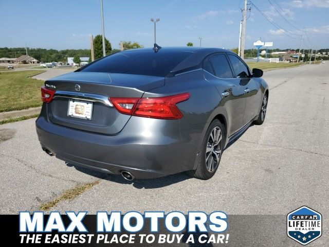 2017 Nissan Maxima S photo 3