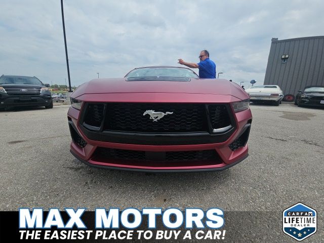 2025 Ford Mustang GT Premium Convertible photo 2