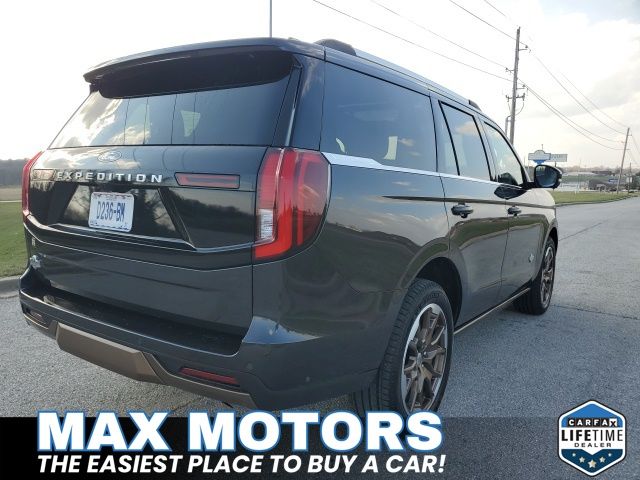 2025 Ford Expedition King Ranch photo 2