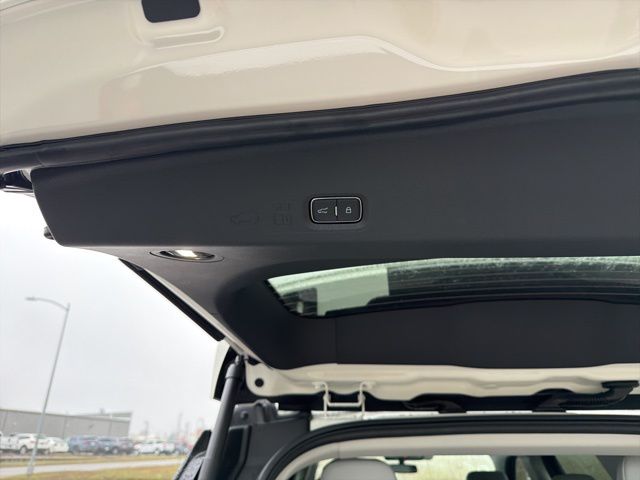 2025 Ford Expedition Platinum - Photo 14