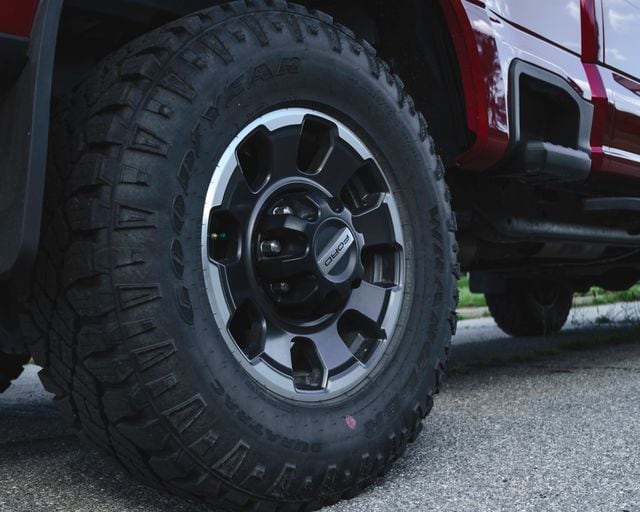 Used 2024 Ford F-350 Super Duty Lariat with VIN 1FT8W3BN3REC70965 for sale in Kansas City