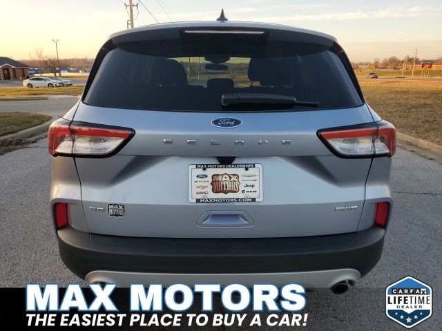 2022 Ford Escape SE photo 4