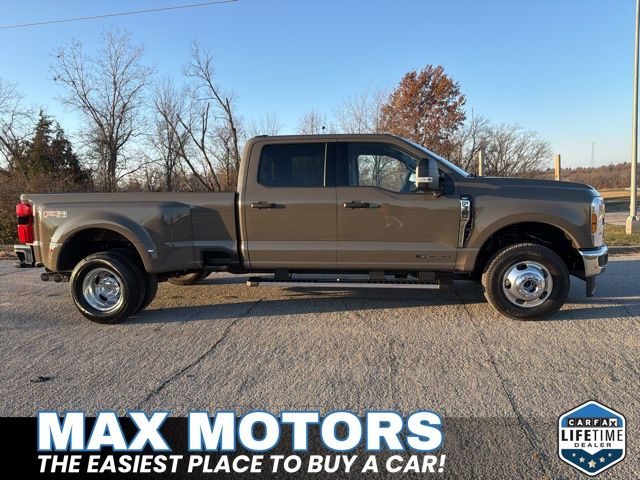 2026 Ford F-350 XLT photo 2