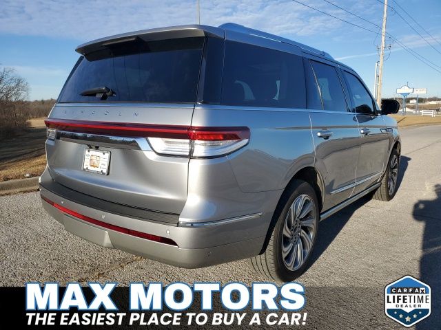 2023 Lincoln Navigator Reserve photo 3