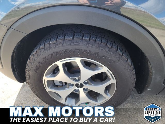 2022 Kia Telluride EX photo 2