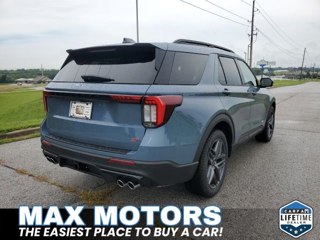 2025 Ford Explorer ST photo 2
