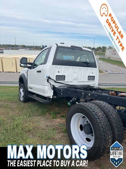 2024 Ford F-550 Super Duty Chassis Cab XL's photo