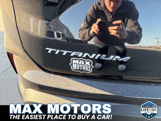 2024 Ford Edge Titanium - Photo 9