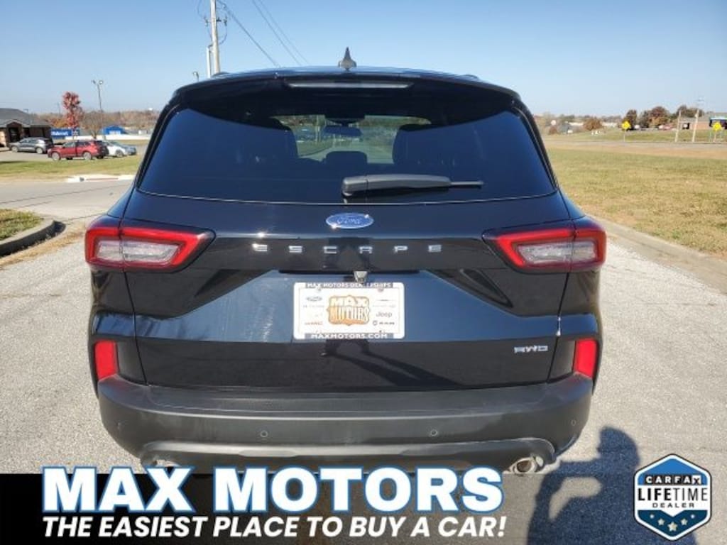 New 2025 Ford Escape ST-Line SUV