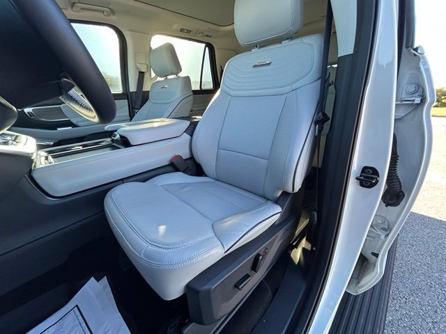 2025 Ford Expedition Platinum - Photo 32
