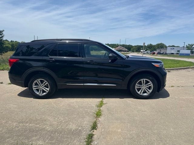 Used 2023 Ford Explorer XLT with VIN 1FMSK8DH5PGA77591 for sale in Kansas City
