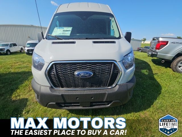 2025 Ford Transit photo 2