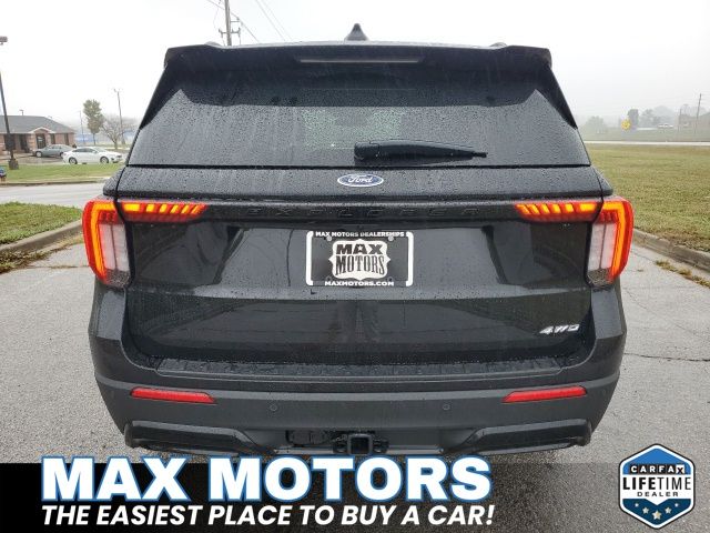 2025 Ford Explorer ST-Line photo 3