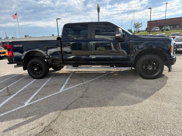 1FT8W2BA2PED16242